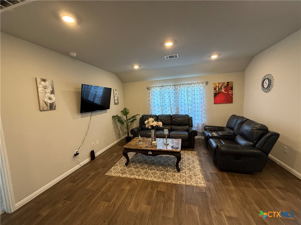 19916 Ann Richards Avenue