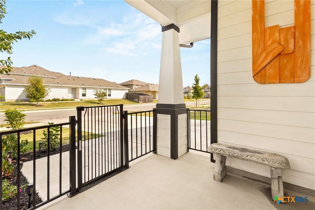 Photo of 330 Delta Crest, Maxwell, TX 78656 (MLS # 627547)