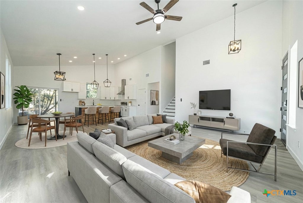 Photo of 4 Huisache Lane, Wimberley, TX 78676 (MLS # 602203)