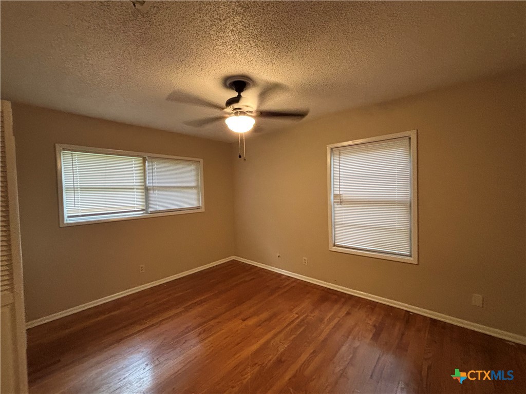 1902 E Locust Avenue