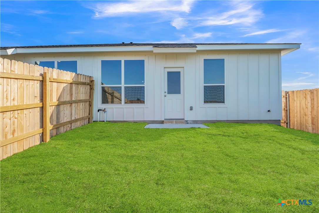 3807 American Elm Drive