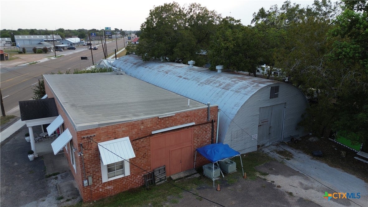 1303 N Esplanade St