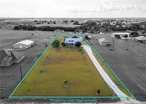 Photo of 9122 Stinnett Mill Road, Salado, TX 76571 (MLS # 622750)