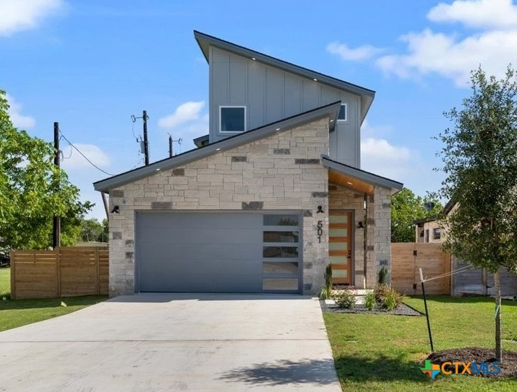 Photo 1 of 20 — 501 E Burton Street, Manor, TX 78653