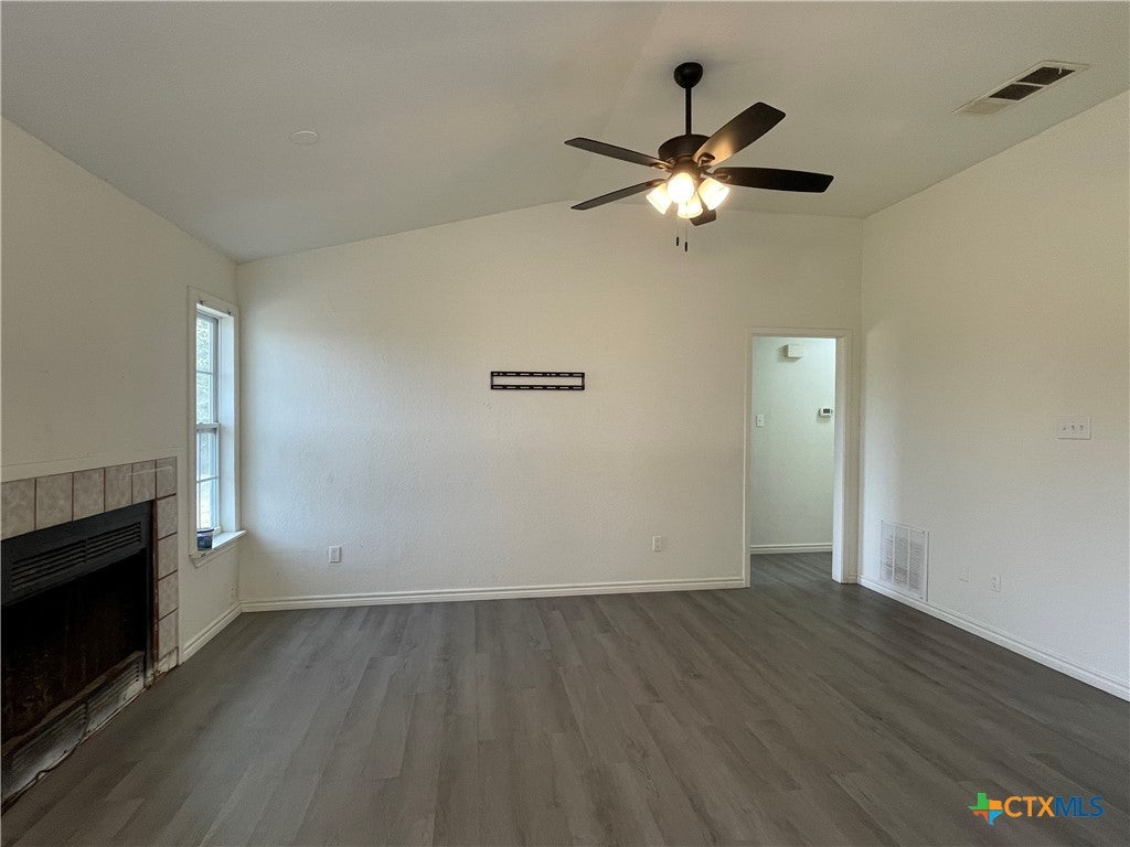 3301 Chisholm Circle