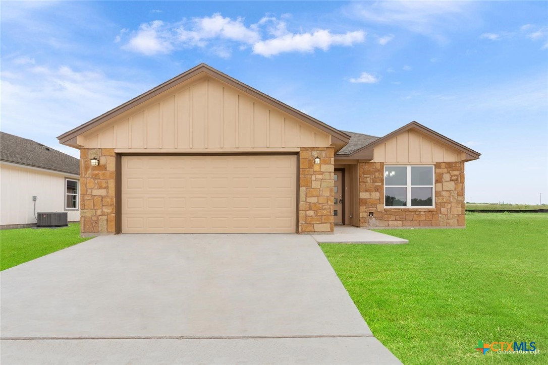 1102 Nacogdoches Drive