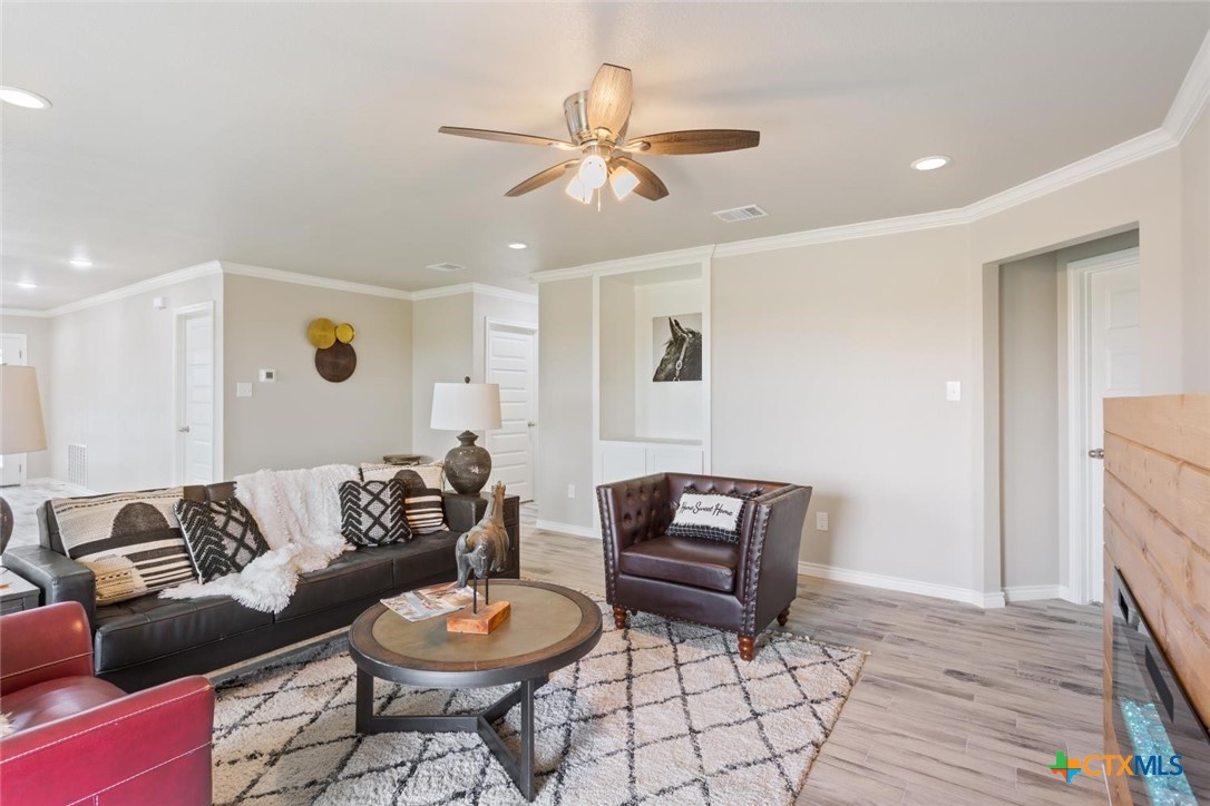 1102 Nacogdoches Drive