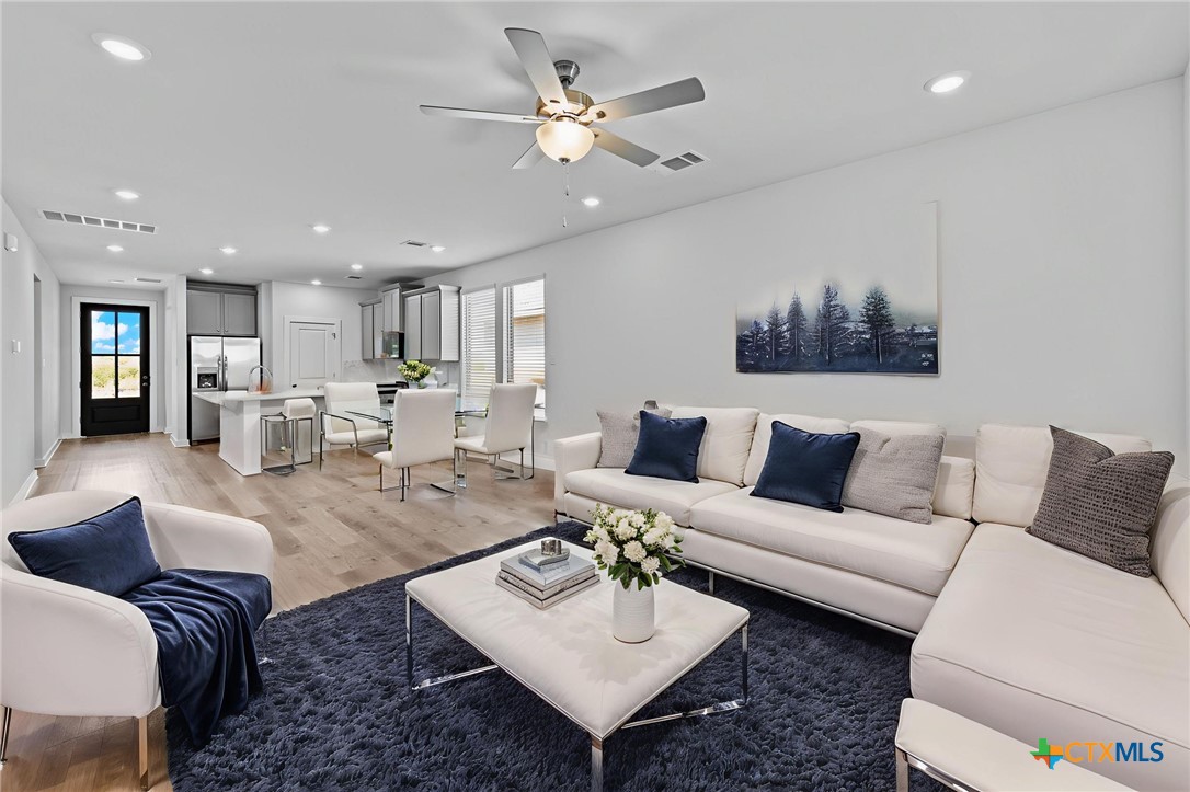 637 Salamander Street