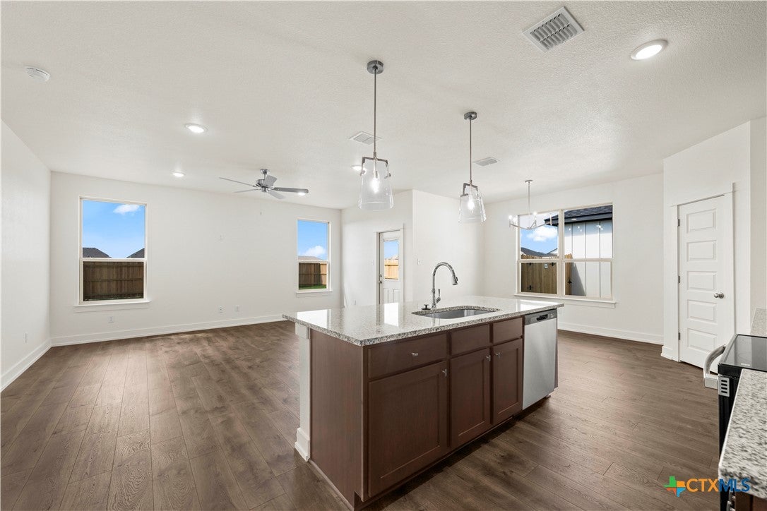 103 Grand Canyon Drive