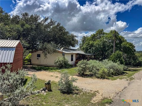 Photo of 1092 Willow Drive, Canyon Lake, TX 78133 (MLS # 616594)