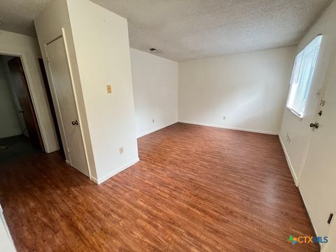 Photo of 511 W Hutchison Street #A, San Marcos, TX 78666 (MLS # 581304)