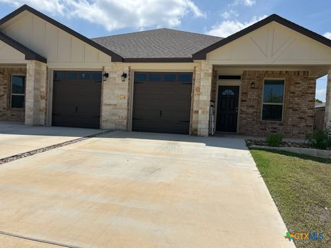 Photo of 5104 Rose Garden Loop, Killeen, TX 76542 (MLS # 612863)