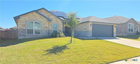 Photo of 8204 Ridge Crest Drive, Killeen, TX 76542 (MLS # 596627)