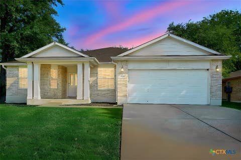 Photo of 102 E Running Wolf Trail, Harker Heights, TX 76548 (MLS # 621158)