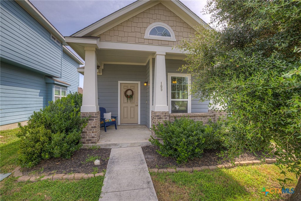 Photo of 109 Bosque Drive, San Marcos, TX 78666 (MLS # 620751)