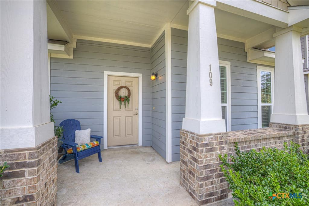 Photo of 109 Bosque Drive, San Marcos, TX 78666 (MLS # 620751)