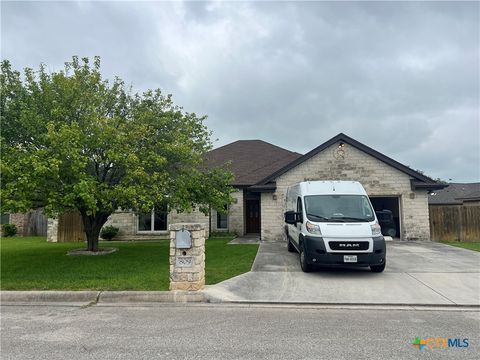 Photo of 809 Saint James, Seguin, TX 78155 (MLS # 612689)