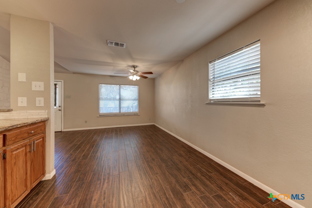 New Braunfels, Texas 78132, United States, 3 Bedrooms Bedrooms, ,3 BathroomsBathrooms,Residential,Pending,34049