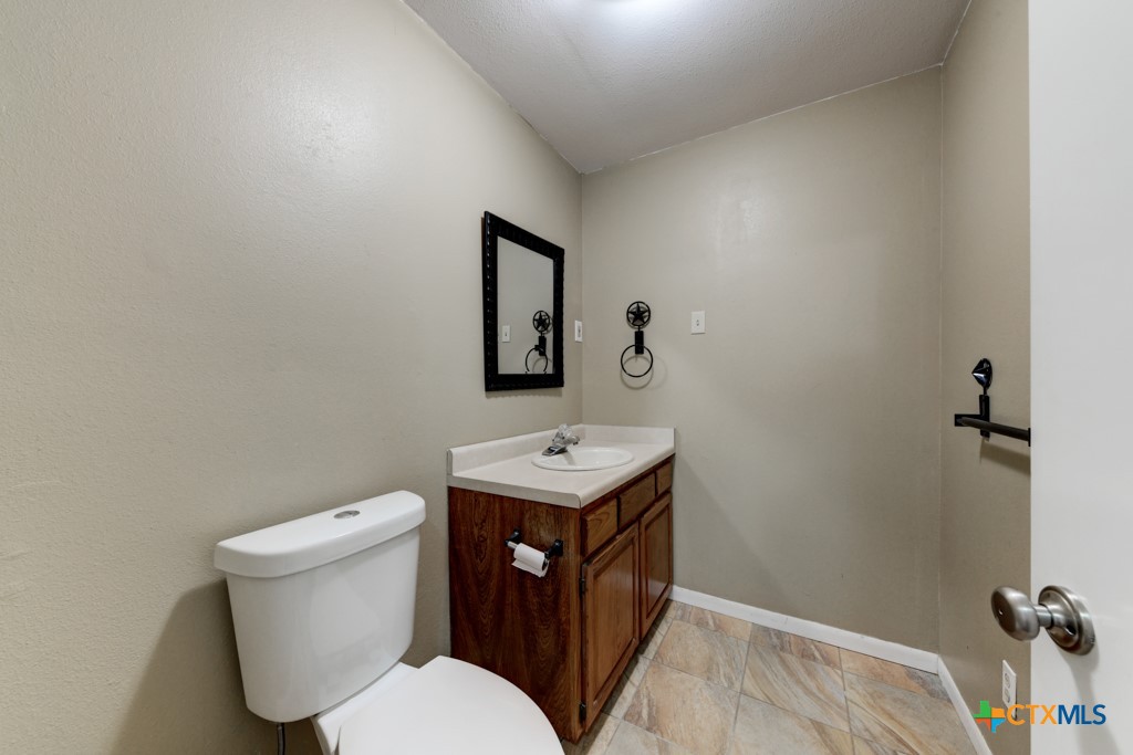 New Braunfels, Texas 78132, United States, 3 Bedrooms Bedrooms, ,3 BathroomsBathrooms,Residential,Pending,34049
