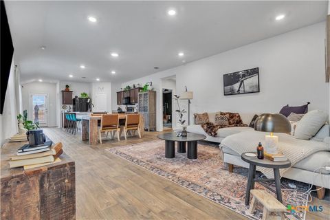 Photo of 204 Calgary Lane, San Marcos, TX 78666 (MLS # 603534)