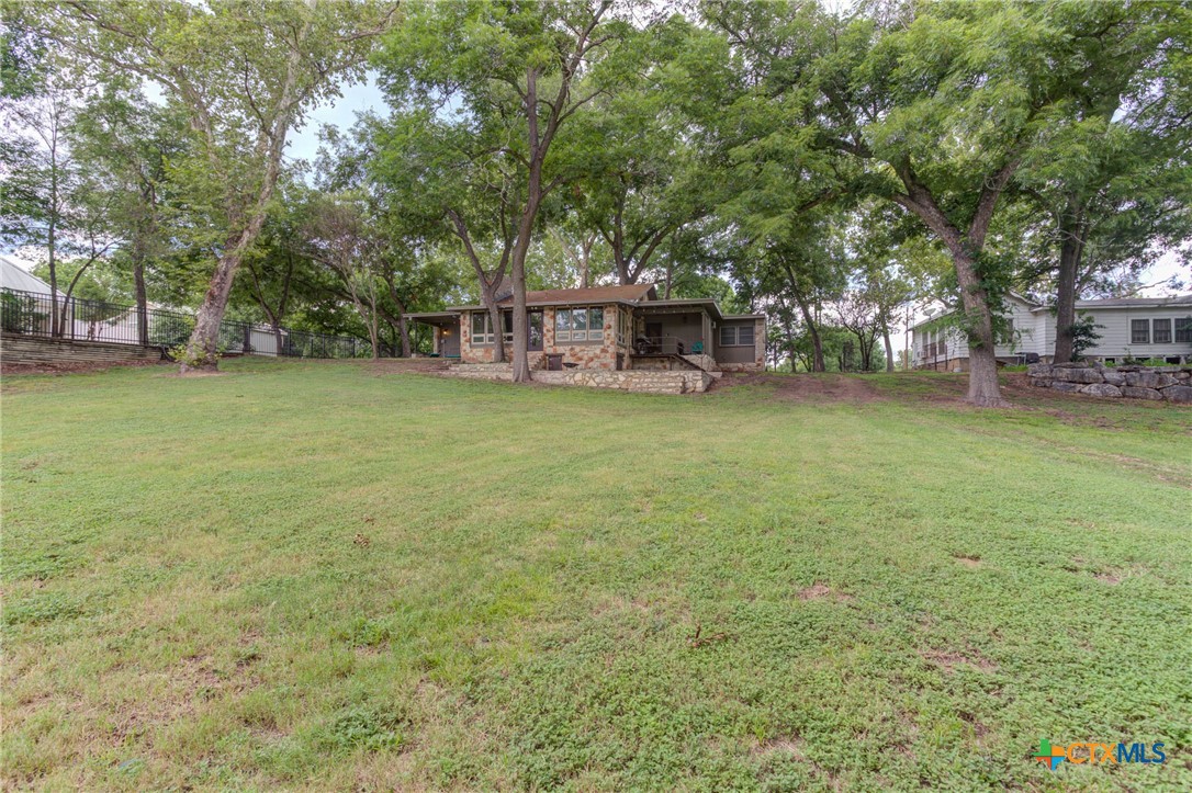 New Braunfels, Texas 78130, United States, 1 Bedroom Bedrooms, ,1 BathroomBathrooms,Residential,Pending,52050