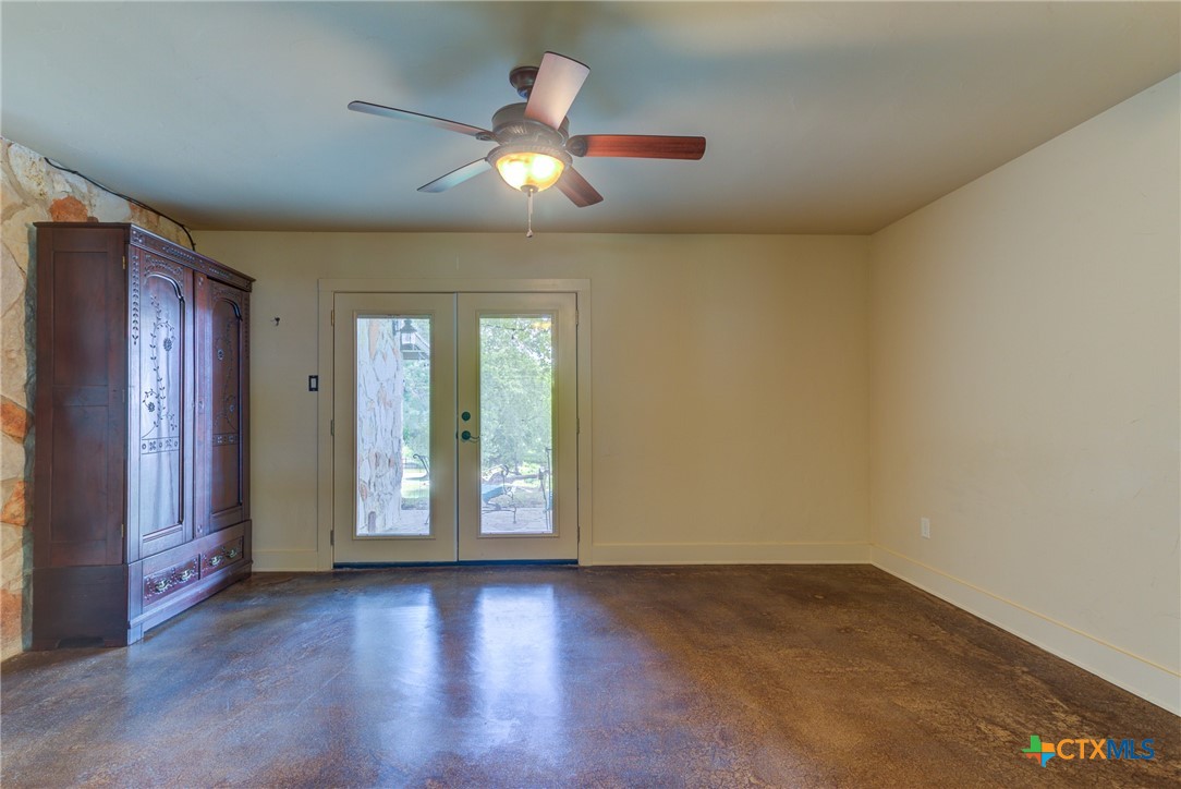 New Braunfels, Texas 78130, United States, 1 Bedroom Bedrooms, ,1 BathroomBathrooms,Residential,Pending,52050