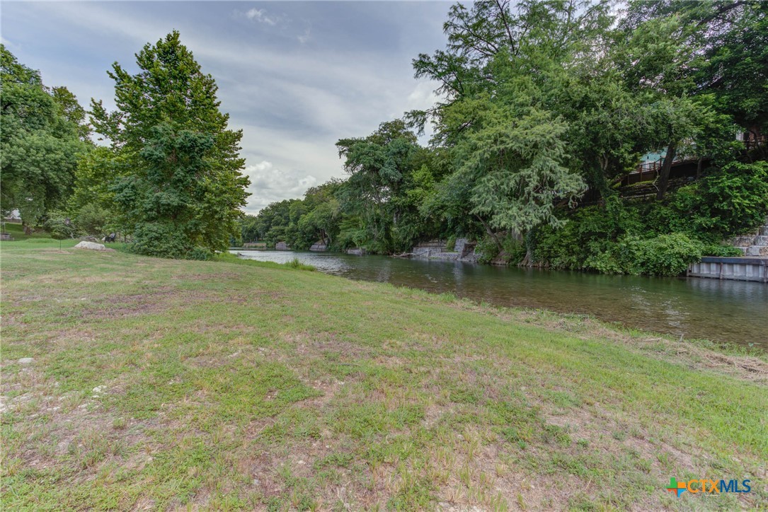 New Braunfels, Texas 78130, United States, 1 Bedroom Bedrooms, ,1 BathroomBathrooms,Residential,Pending,52050