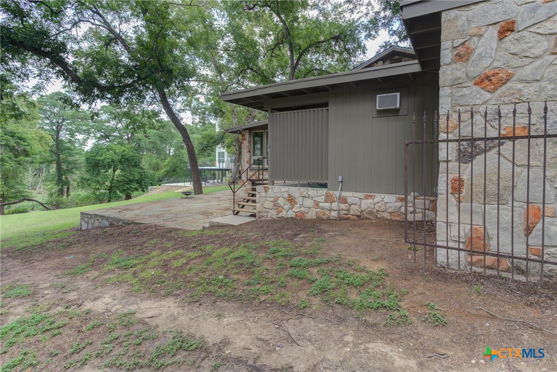 New Braunfels, Texas 78130, United States, 1 Bedroom Bedrooms, ,1 BathroomBathrooms,Residential,Pending,52050