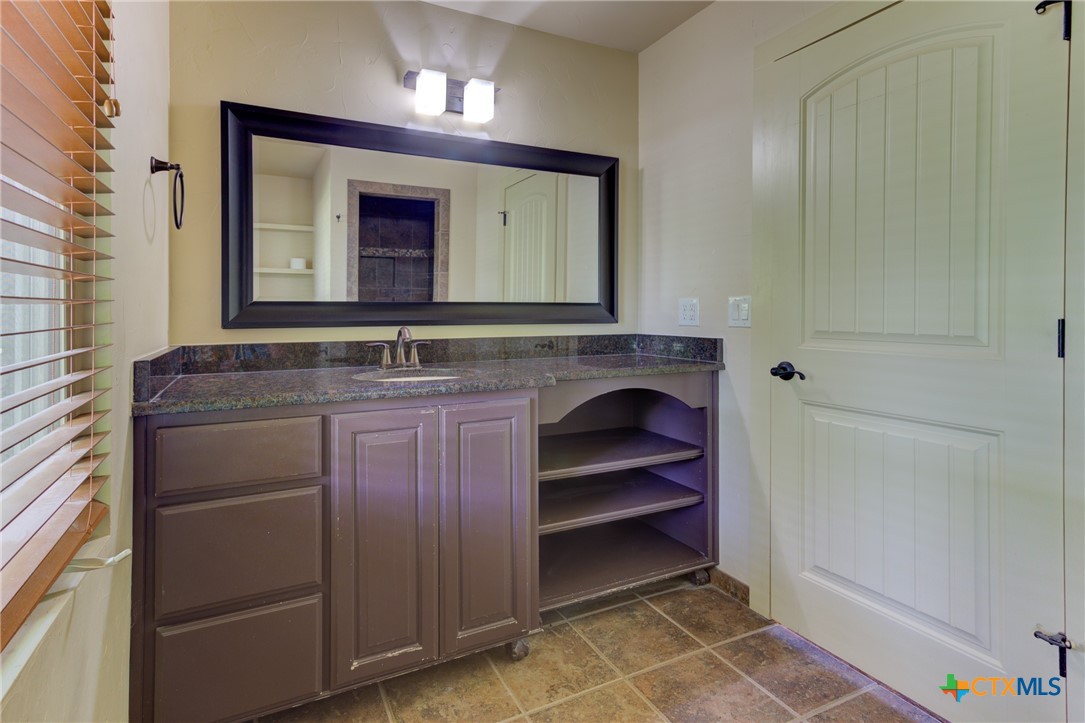 New Braunfels, Texas 78130, United States, 1 Bedroom Bedrooms, ,1 BathroomBathrooms,Residential,Pending,52050