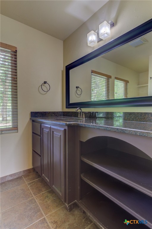 New Braunfels, Texas 78130, United States, 1 Bedroom Bedrooms, ,1 BathroomBathrooms,Residential,Pending,52050