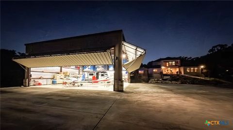 Photo of 28 Boerne Stage Airfield, Boerne, TX 78006 (MLS # 600631)