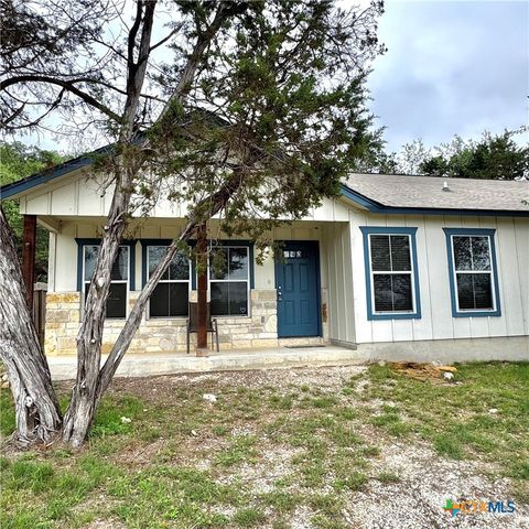 Photo of 1439 Bonnyview Drive, Canyon Lake, TX 78133 (MLS # 612768)