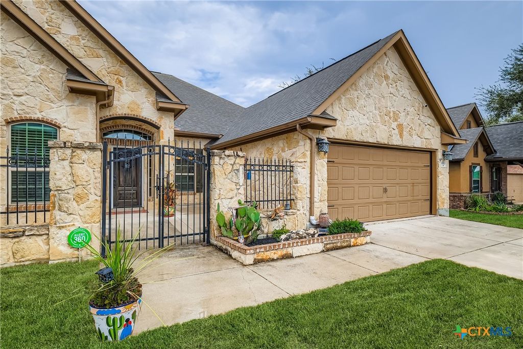 Photo of San Antonio, TX 78253 (MLS # 597132)