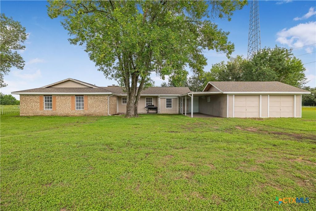 Photo of 2631 Benbow Road, Inez, TX 77968 (MLS # 614602)