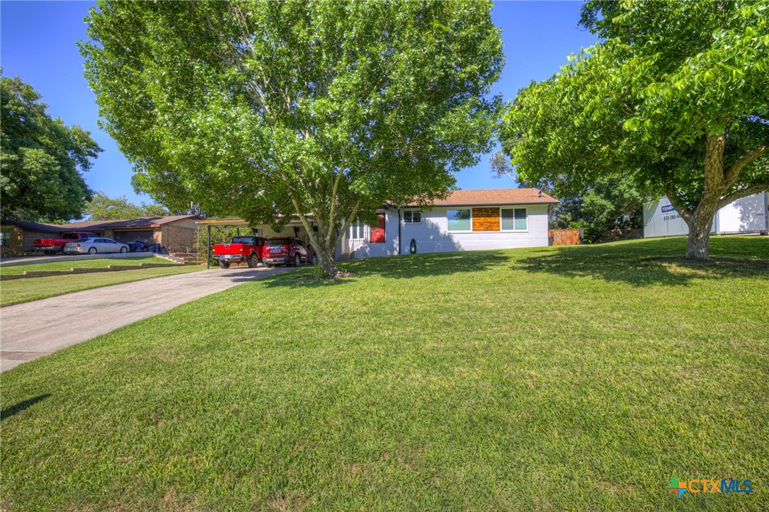 96 W Hampton Drive