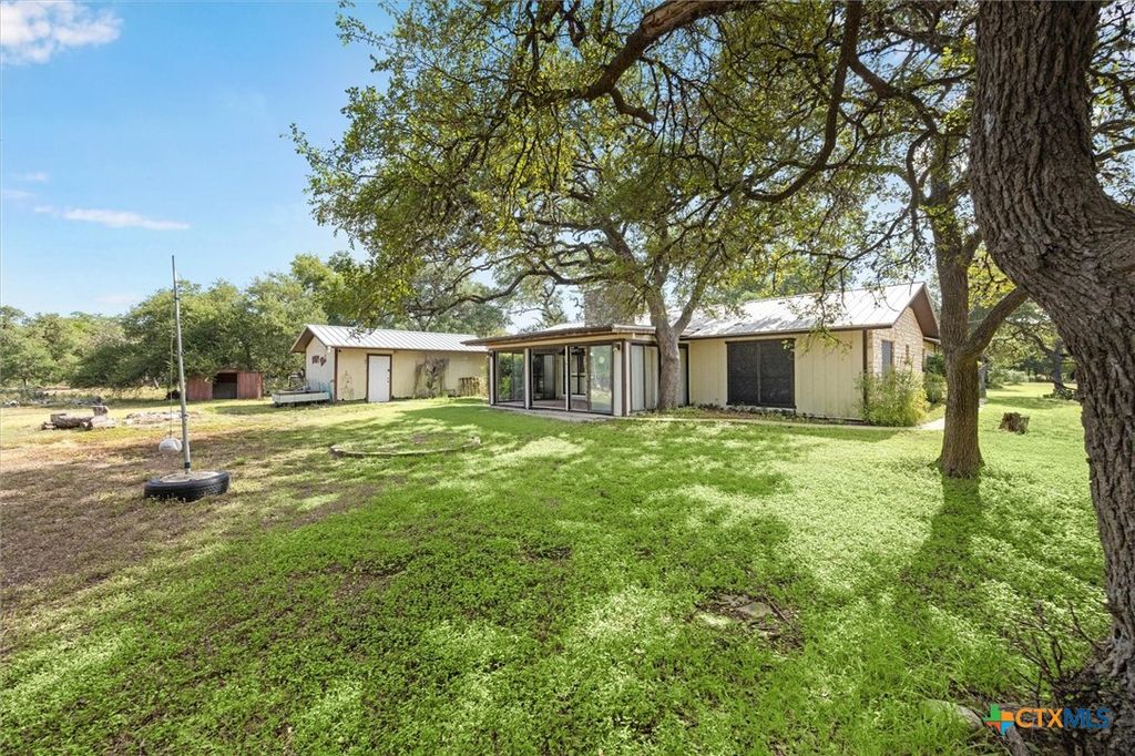 Photo of 120 Pioneer Trail, San Marcos, TX 78666 (MLS # 582034)