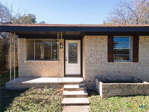 Photo of 1502 S Main Street, Lampasas, TX 76550 (MLS # 599565)