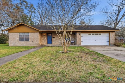 Photo of 803 Hibiscus Lane, Victoria, TX 77904 (MLS # 608127)