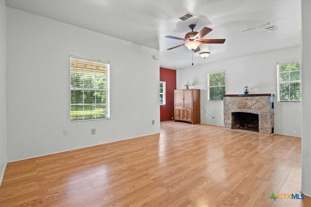 850 Ewelling Lane