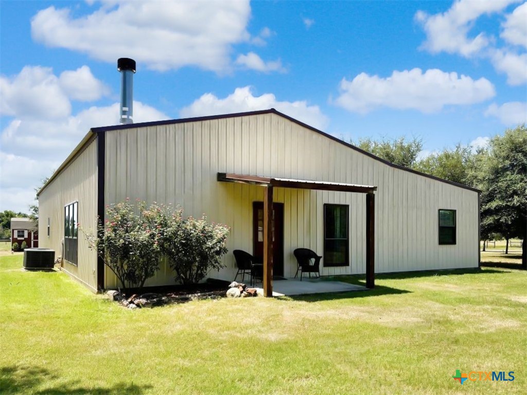 1786 County Road 348 Loop