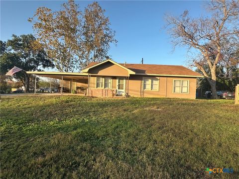 Photo of 3081 S Stockdale Hwy. Street, Seguin, TX 78155 (MLS # 600327)