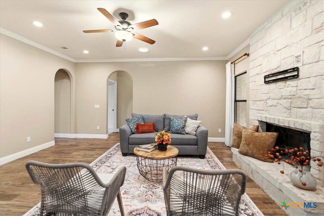 801 Mountain Crest Drive