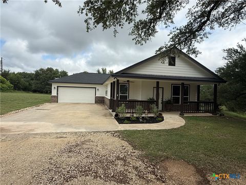 Photo of 1211 W 6th Street, Lampasas, TX 76550 (MLS # 613458)