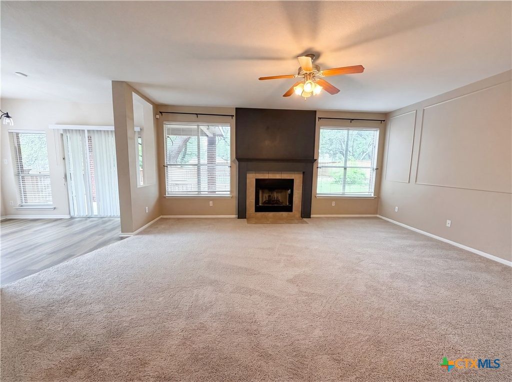 Photo of 312 Crowfoot Drive, Harker Heights, TX 76548 (MLS # 610815)