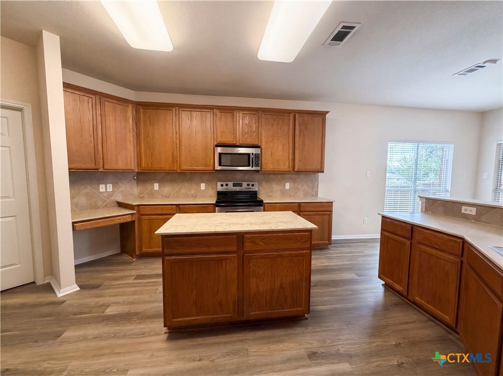 Photo of 312 Crowfoot Drive, Harker Heights, TX 76548 (MLS # 610815)