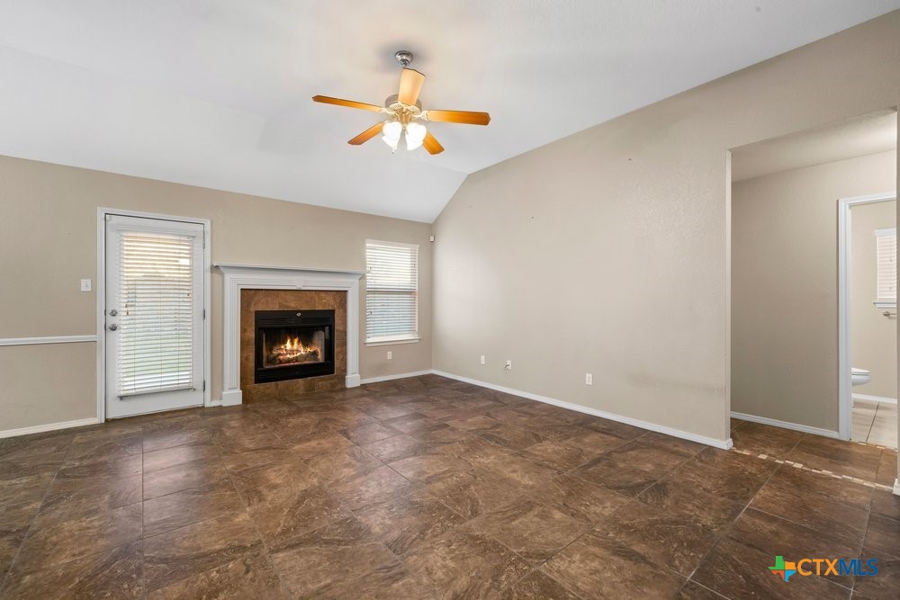 7621 Amber Meadow Loop