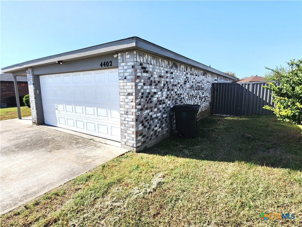 4402 Mustang Drive