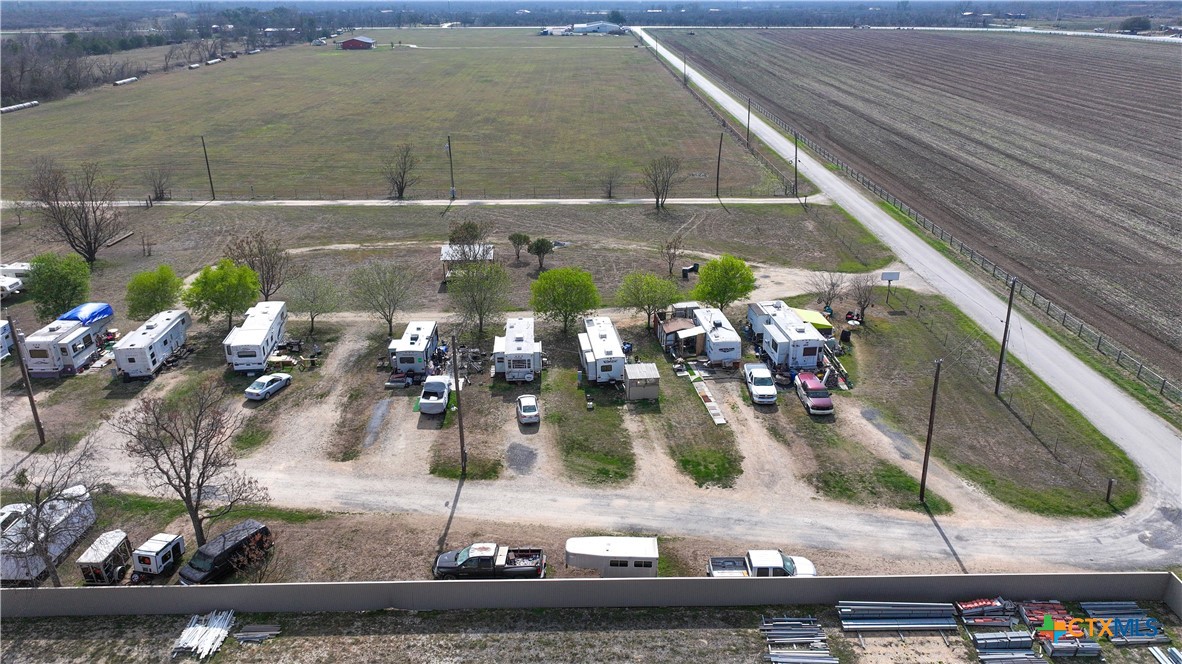 501, 505, 509 Lakeview Trail