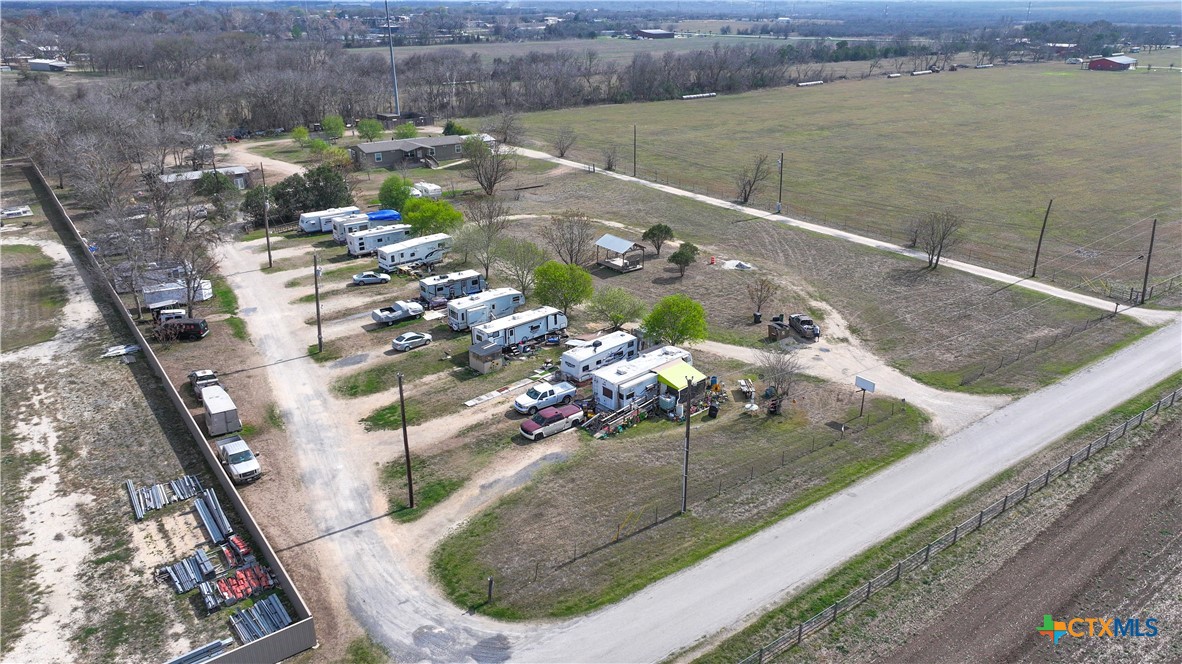 501, 505, 509 Lakeview Trail