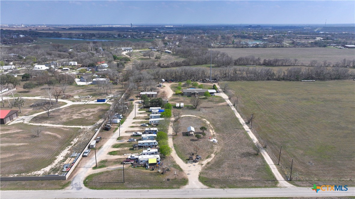 501, 505, 509 Lakeview Trail